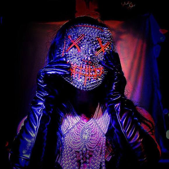 Meet your Posher, Lindsay - Picture 1 of 1